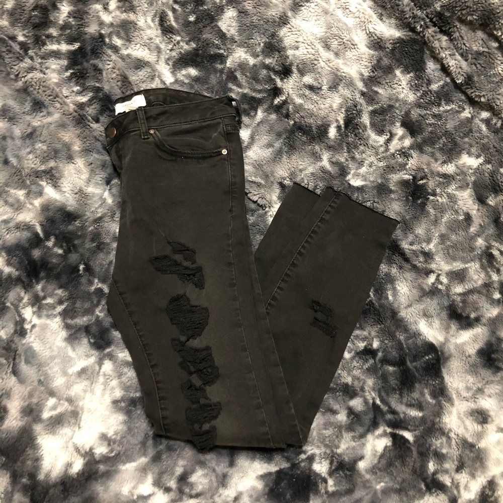 Charcoal black ripped skinny jeans